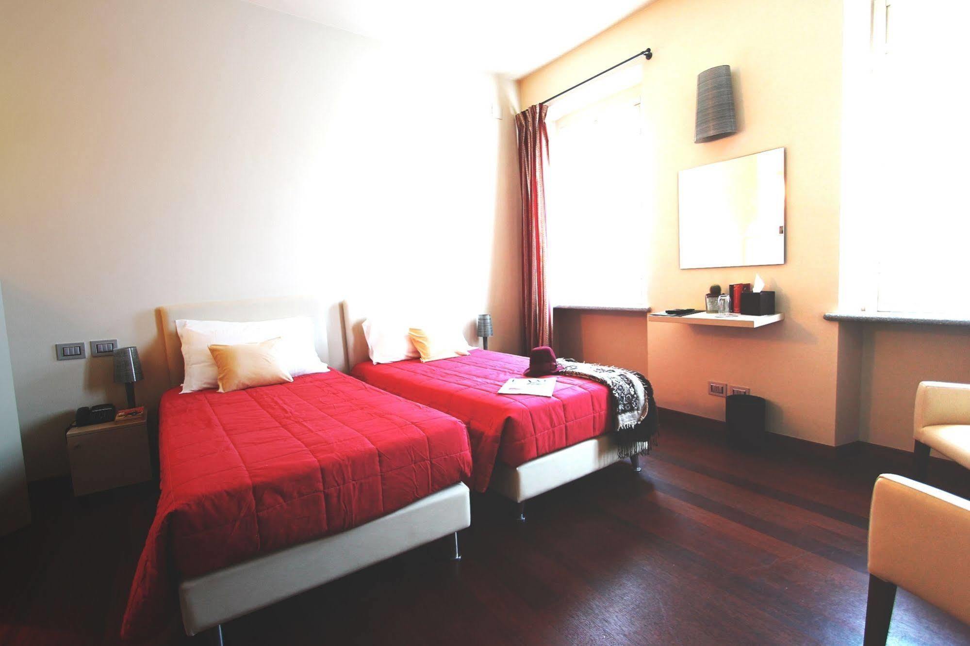 La Fermata Resort อาเลสซานเดรีย ภายนอก รูปภาพ